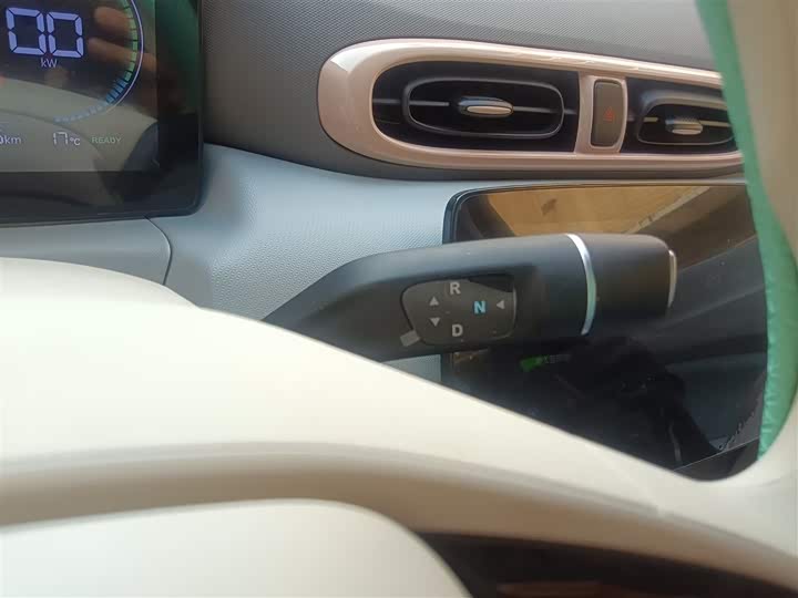 Фото 14 - Leapmotor T03