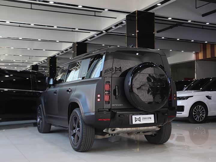 Фото 17 - Land Rover Defender