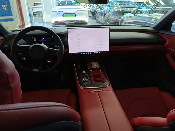 Фото 10 - Xiaomi SU7