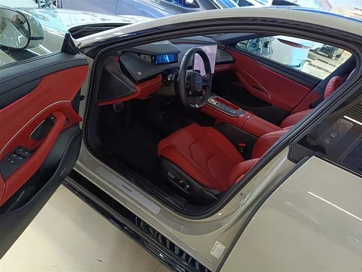 Фото 16 - Xiaomi SU7