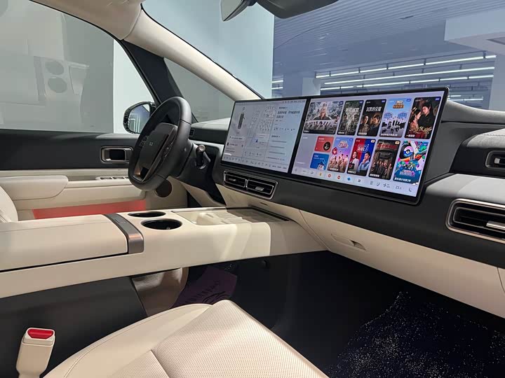 Фото 11 - LiXiang Mega