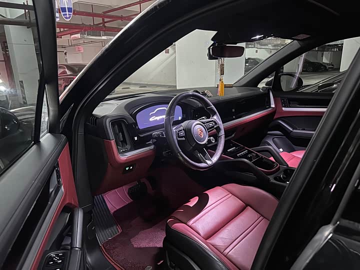 Фото 3 - Porsche Cayenne