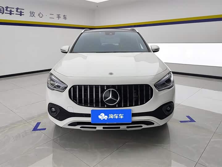 Фото 2 - Mercedes-Benz GLA-Class