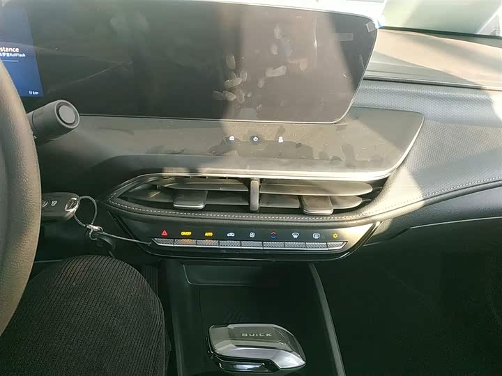 Фото 13 - Buick Verano