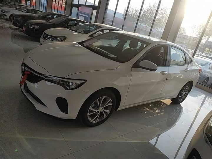 Фото 5 - Buick Verano