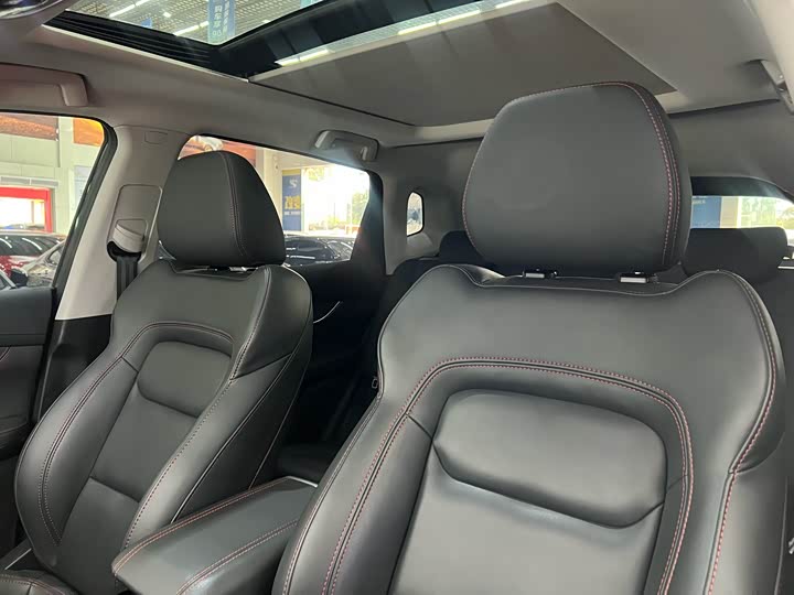 Фото 16 - Exeed LX