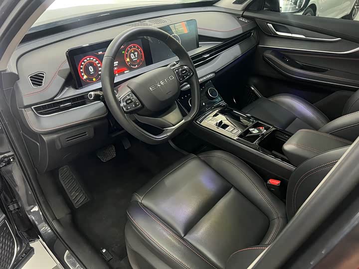 Фото 21 - Exeed LX