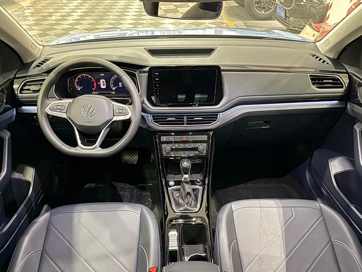 Фото 10 - Volkswagen Tharu