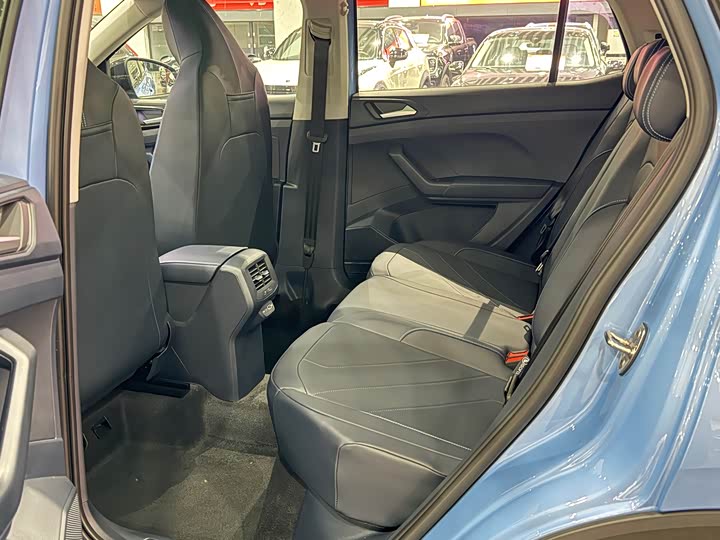 Фото 18 - Volkswagen Tharu