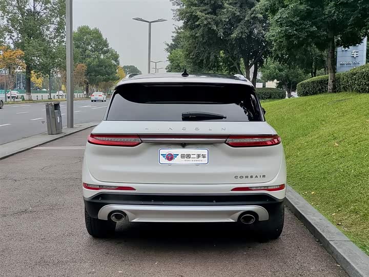 Фото 5 - Lincoln Corsair