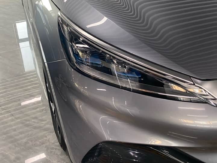 Фото 3 - BYD Yuan Plus