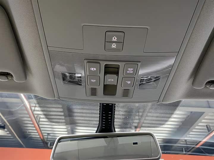 Фото 14 - Volkswagen Magotan