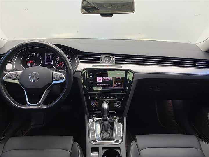 Фото 2 - Volkswagen Magotan