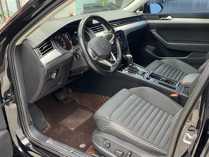 Фото 9 - Volkswagen Magotan