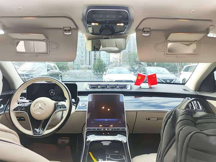 Фото 4 - Mercedes-Benz Maybach S-Class