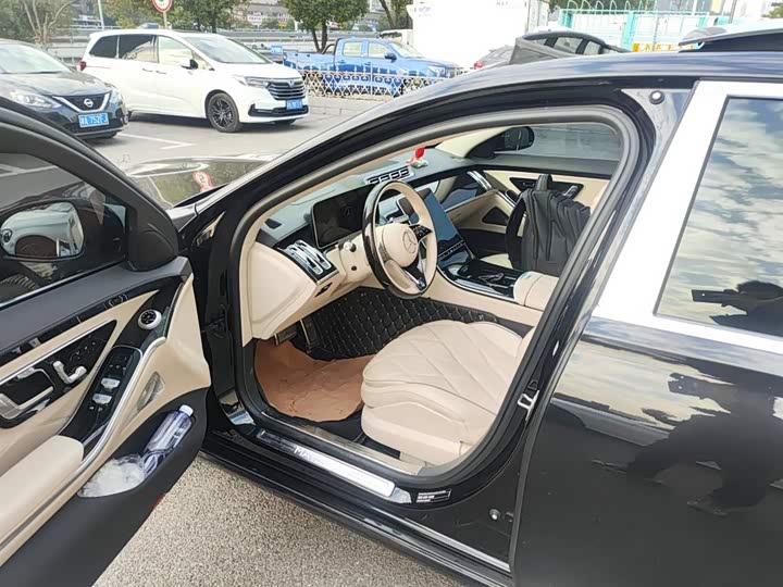 Фото 5 - Mercedes-Benz Maybach S-Class