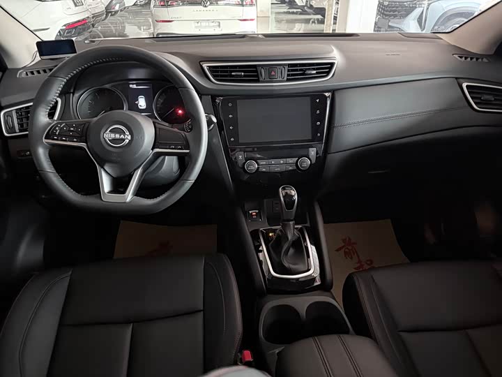 Фото 13 - Nissan Qashqai