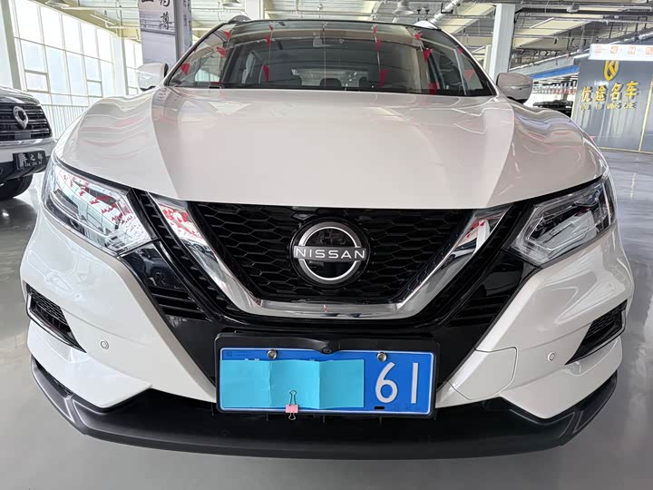 Фото 2 - Nissan Qashqai