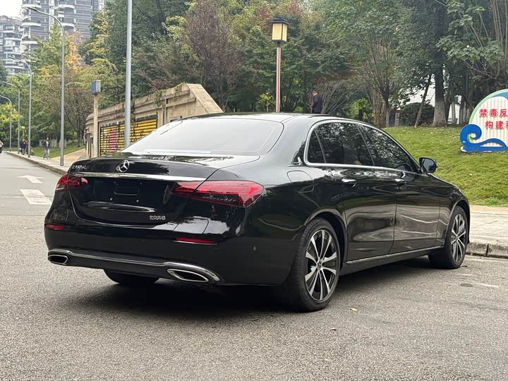 Фото 15 - Mercedes-Benz E-Class Hybrid
