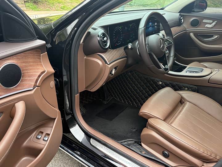 Фото 6 - Mercedes-Benz E-Class Hybrid