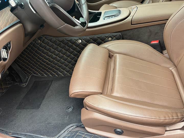 Фото 7 - Mercedes-Benz E-Class Hybrid