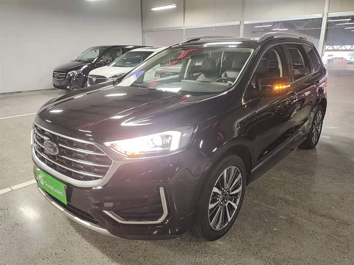 Фото 2 - Ford Edge