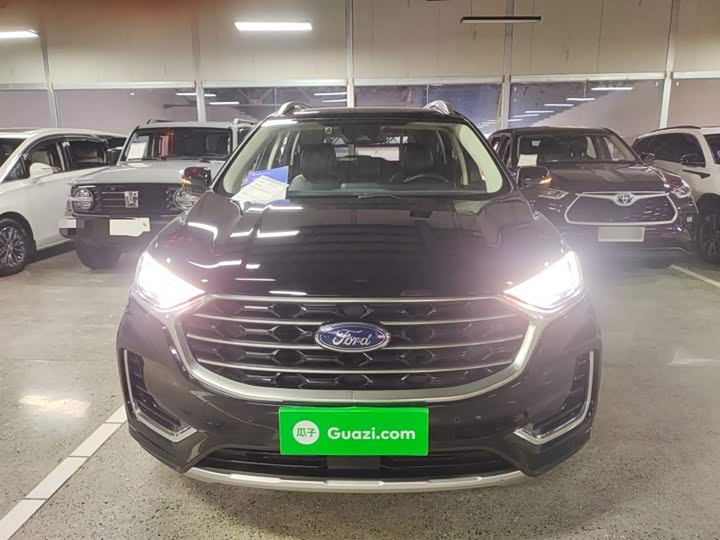 Фото 3 - Ford Edge