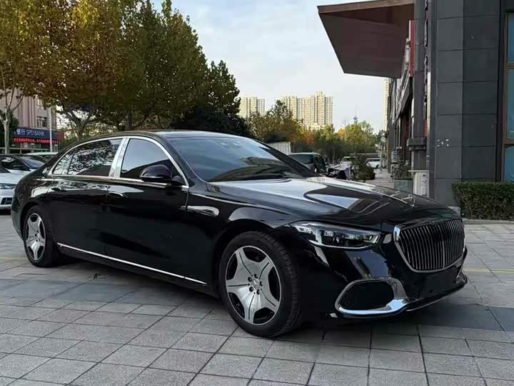 Фото 3 - Mercedes-Benz Maybach S-Class