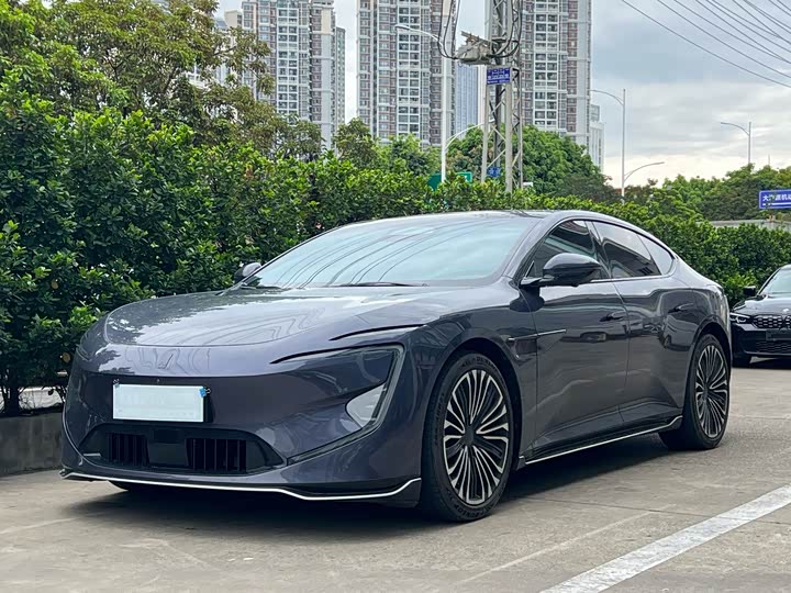 Фото 1 - Avatr 12