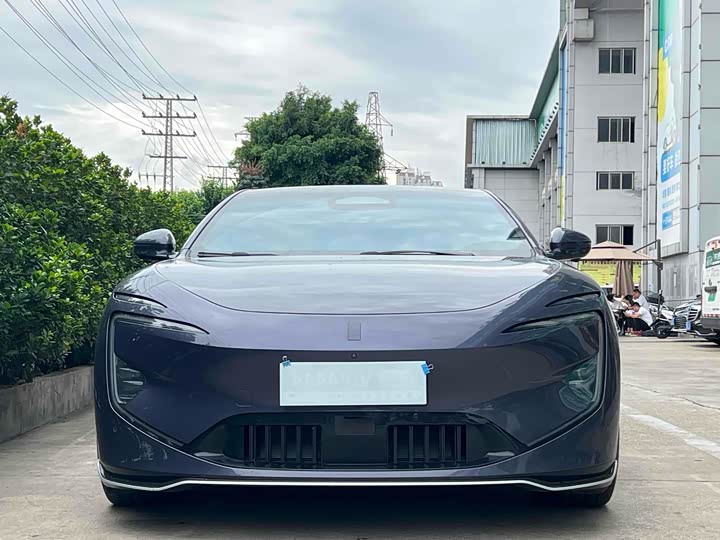 Фото 2 - Avatr 12