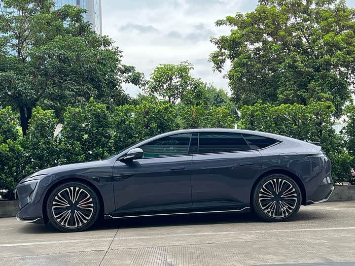 Фото 3 - Avatr 12