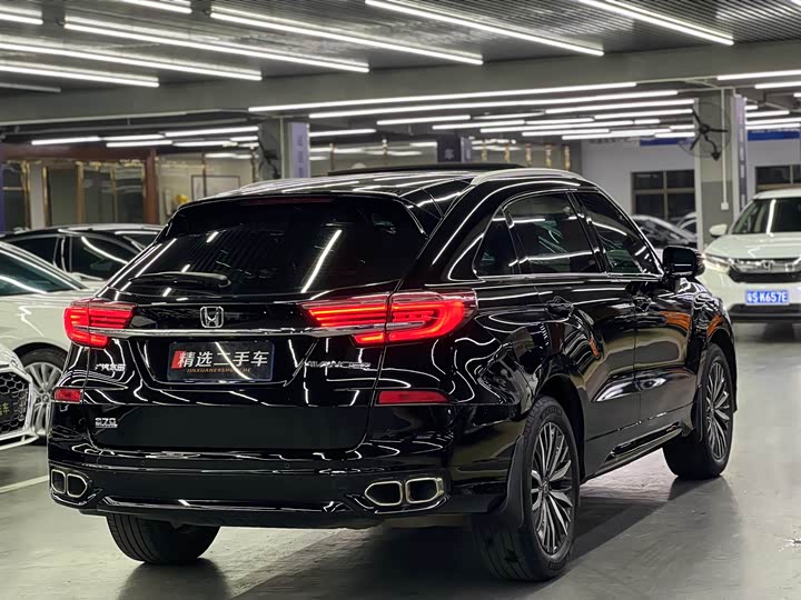 Фото 7 - Honda Avancier