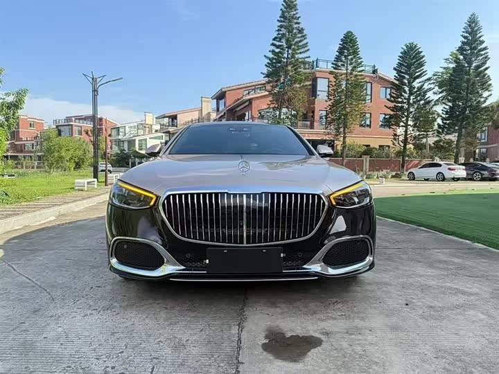 Фото 2 - Mercedes-Benz Maybach S-Class