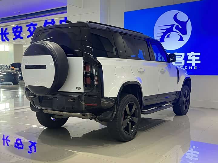 Фото 14 - Land Rover Defender