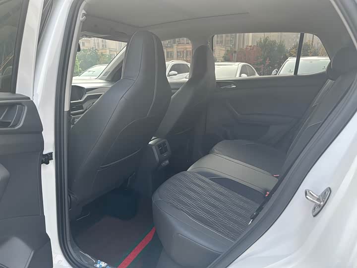 Фото 6 - Volkswagen T-Cross