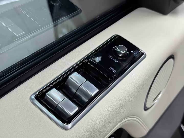 Фото 23 - Land Rover Range Rover