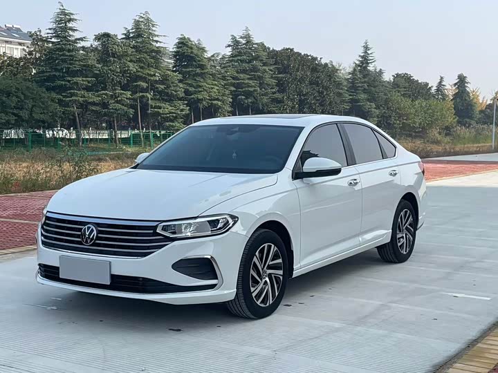 Фото 1 - Volkswagen Lavida