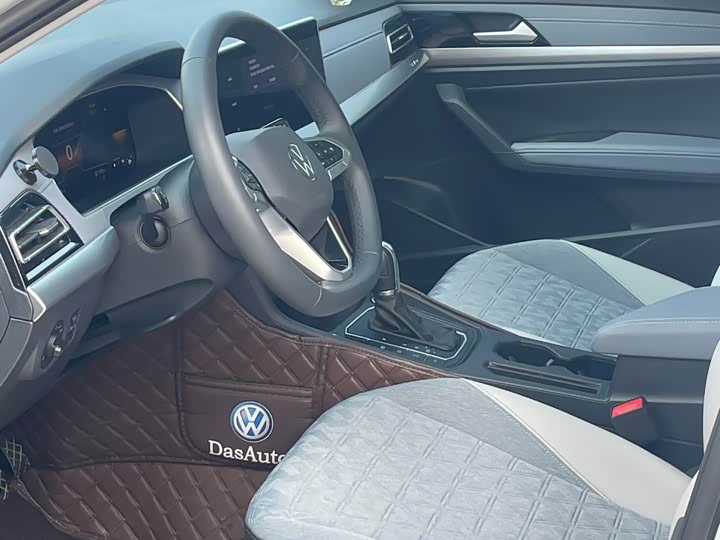 Фото 4 - Volkswagen Lavida