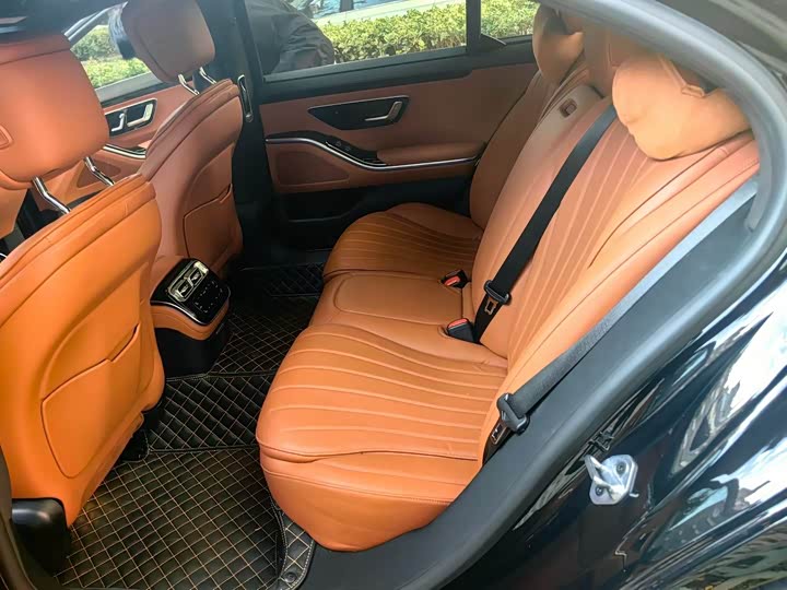 Фото 3 - Mercedes-Benz S-Class