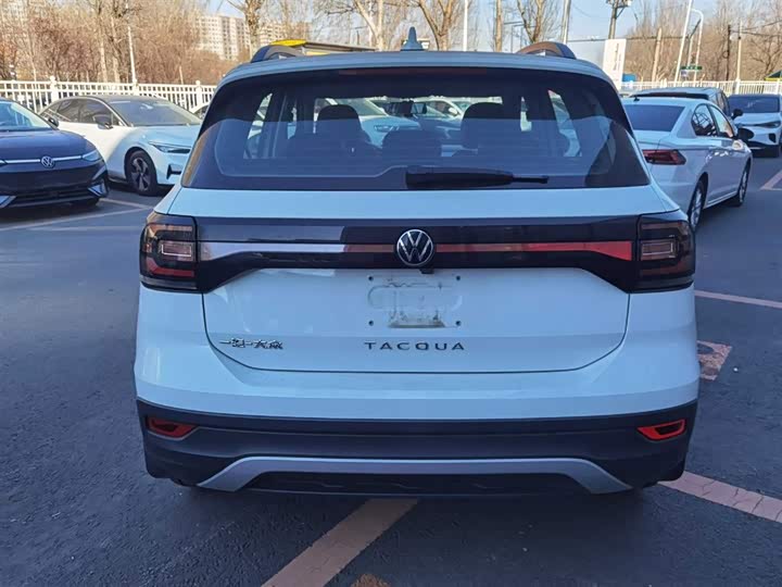 Фото 9 - Volkswagen Tacqua