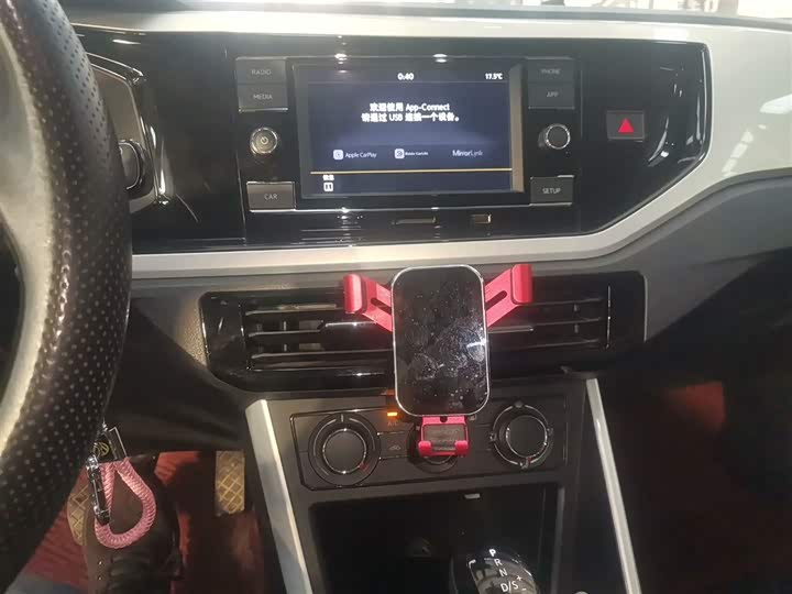 Фото 13 - Volkswagen Polo