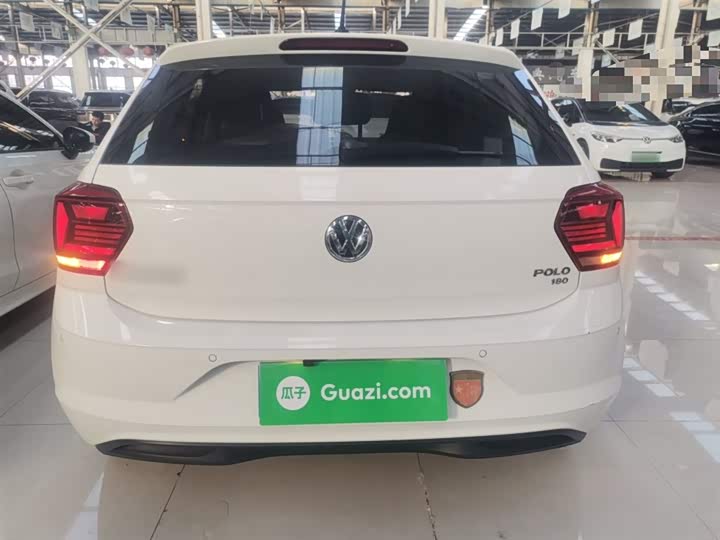 Фото 6 - Volkswagen Polo