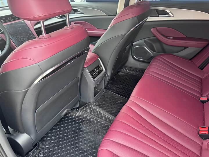 Фото 5 - Hongqi H5