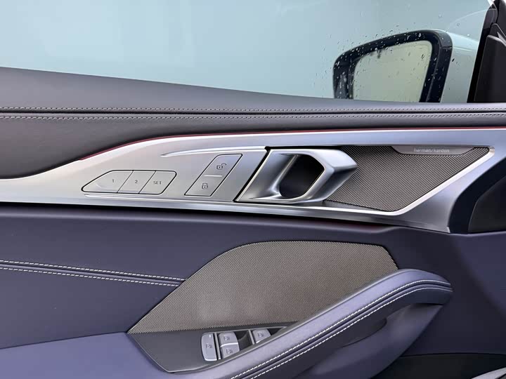 Фото 23 - BMW 8 Series