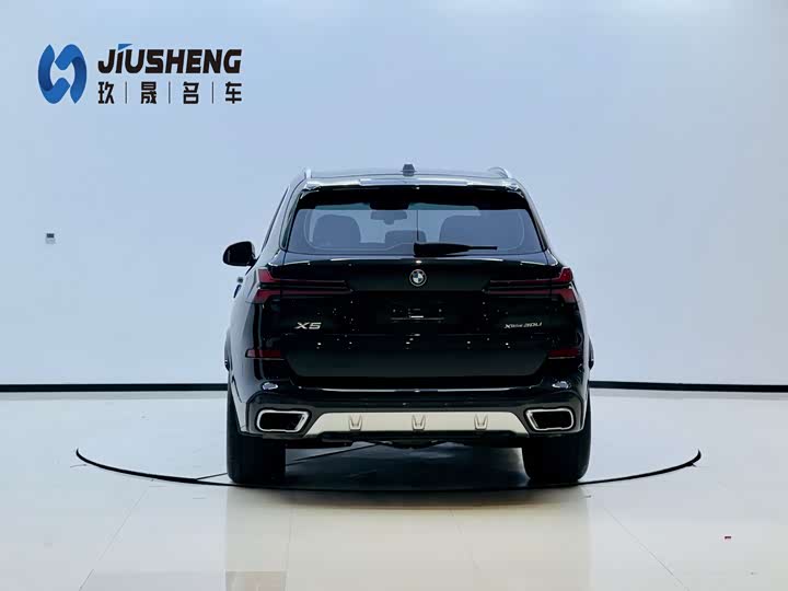 Фото 17 - BMW X5