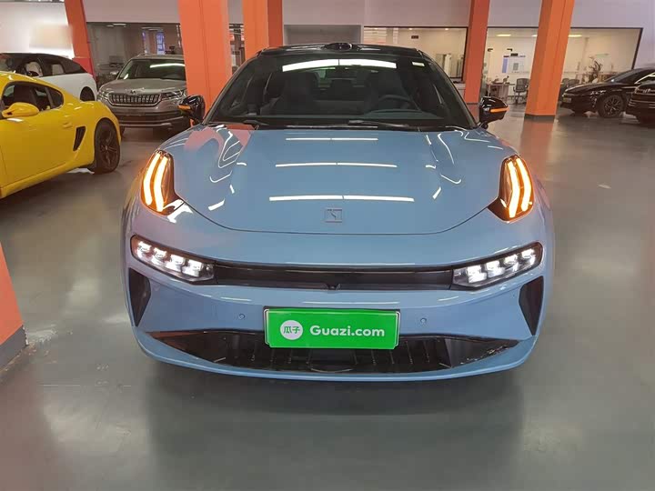 Фото 3 - Zeekr 001