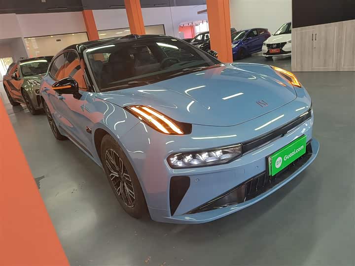 Фото 4 - Zeekr 001