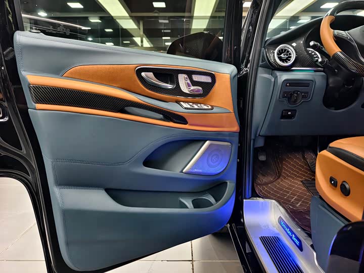 Фото 11 - Mercedes-Benz Vito