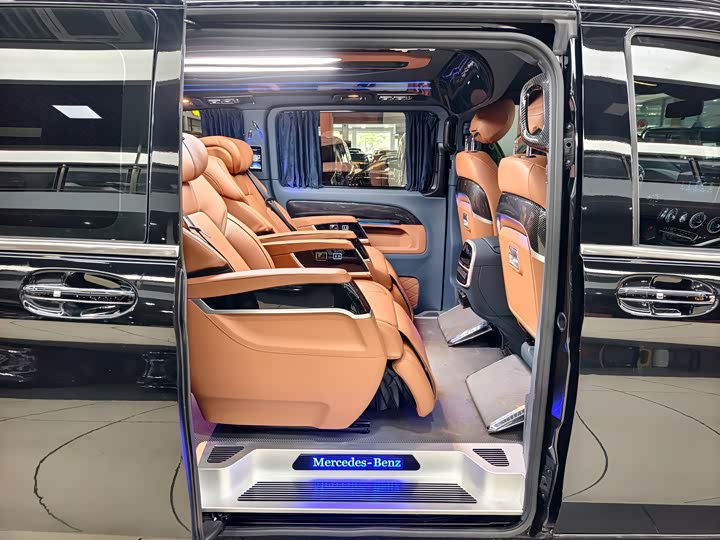 Фото 23 - Mercedes-Benz Vito