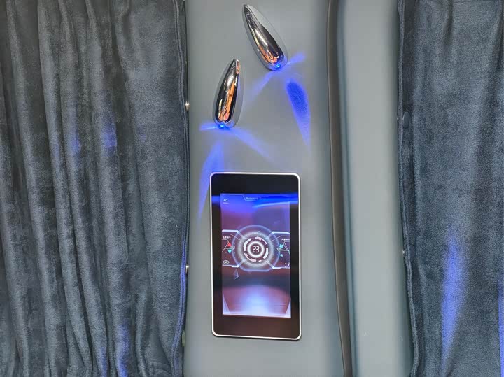 Фото 24 - Mercedes-Benz Vito